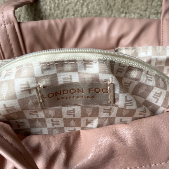London Fog draw string purse. Only used twice. Ready to reposh. - Picture 2 of 3